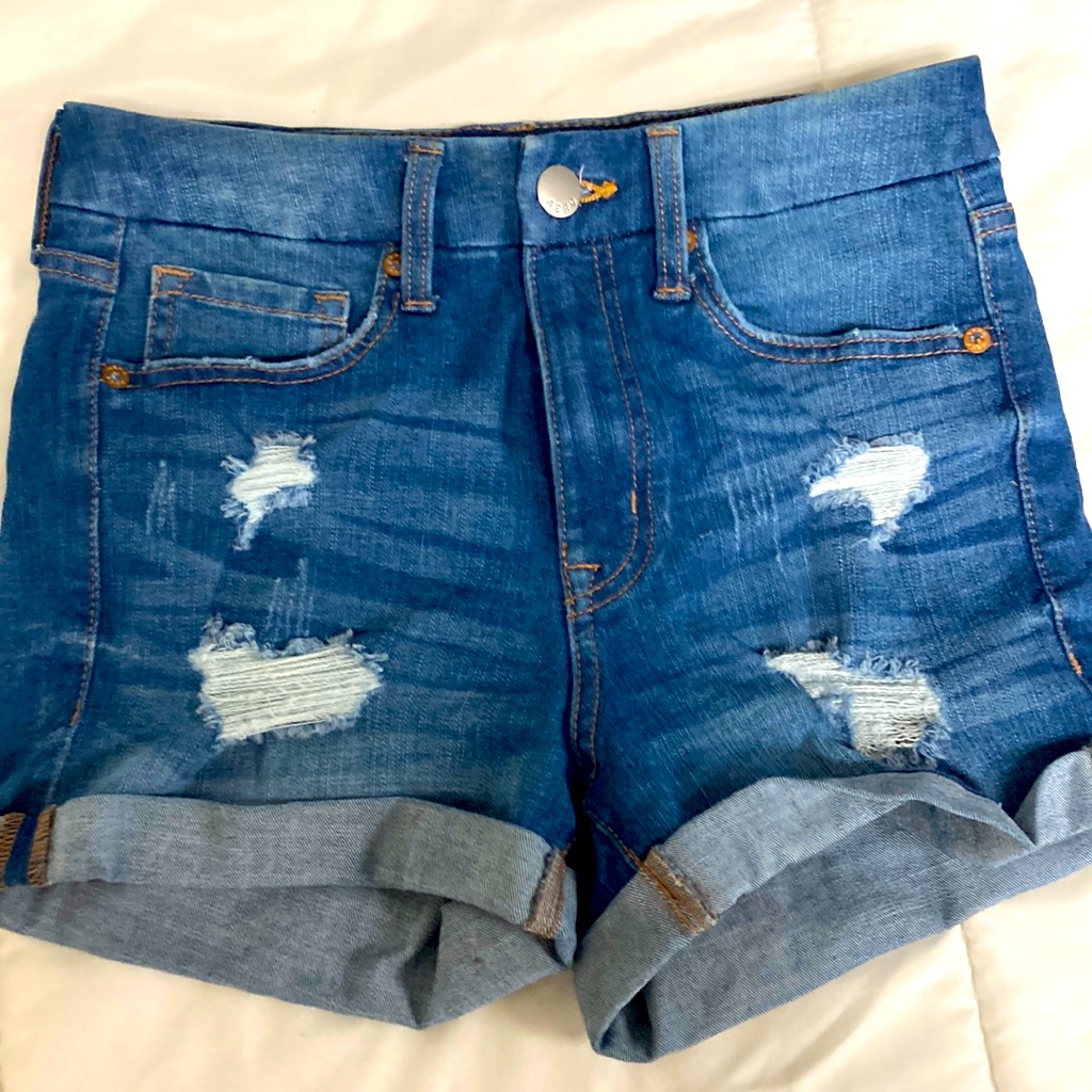 Aeropostale High Waisted Jean Shorts- High Rise Curvy Midi-3” . Size 4 S/M Nwot